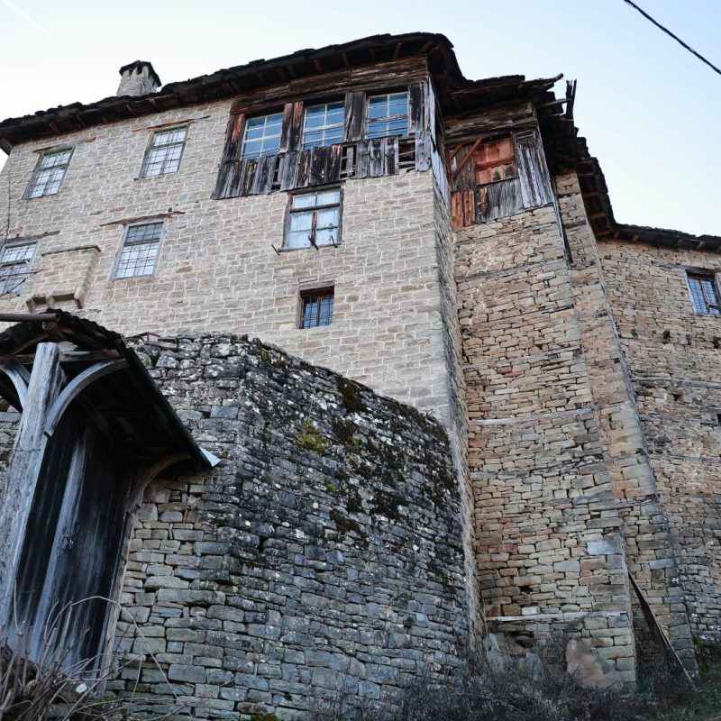AVRO0820-architecture-vikos-aoos-geopark