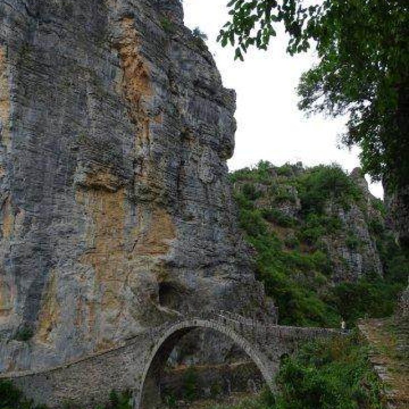 ΓΕΦΥΡΑ ΚΟΚΚΟΡΟΥ 4-gefiria-vikos-aoos-geopark